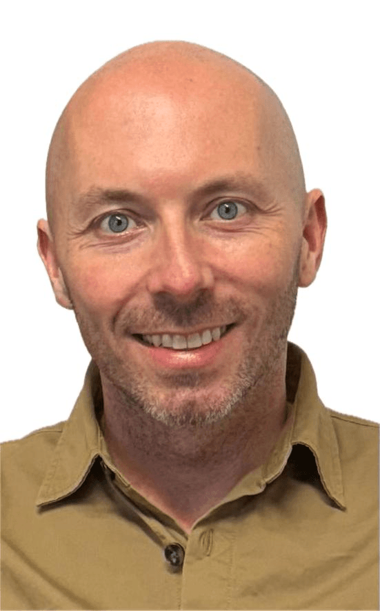Portrait of Leon Smith, MBACP (Accred) integrative counsellor